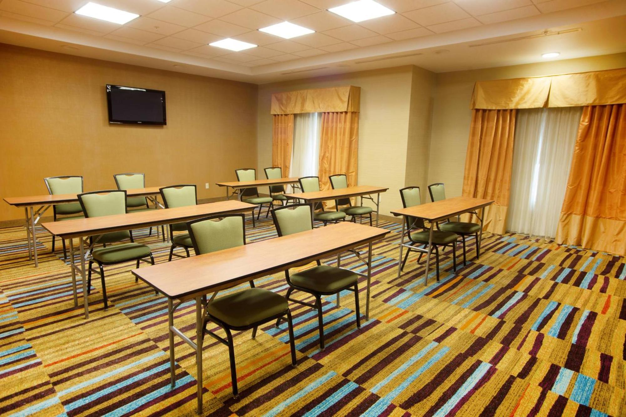 Fairfield Inn And Suites By Marriott Muskogee Exterior photo